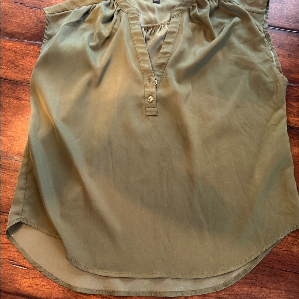 Women's Banana Republic Green Sleeveless Top- Size XS - Picture 4 of 8